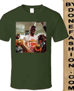 Kawhi Leonard Champagne Goggles Trophies Green T Shirt