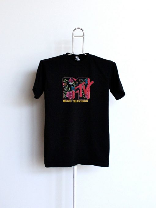 MTV flower logo T Shirt