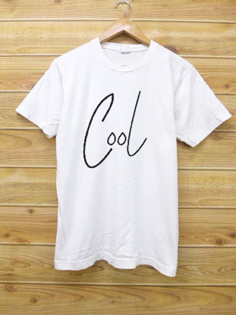 men's white tshirt