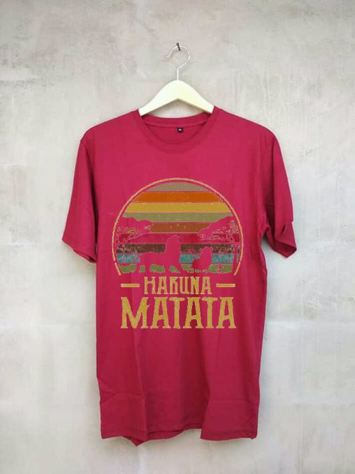 Vintage The Lion Simba King Hakuna-Matata Red